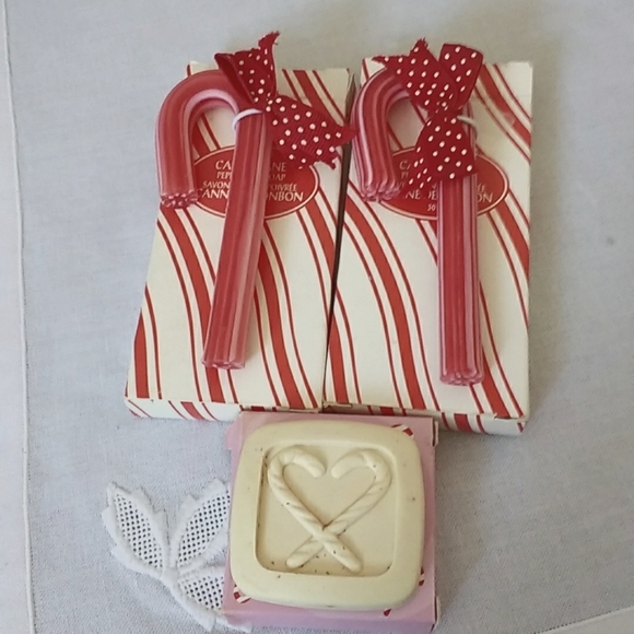 Scented Holiday Soap set 3/$20 - Picture 2 of 3